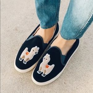 Soludos Velvet Llama Sneakers size 9